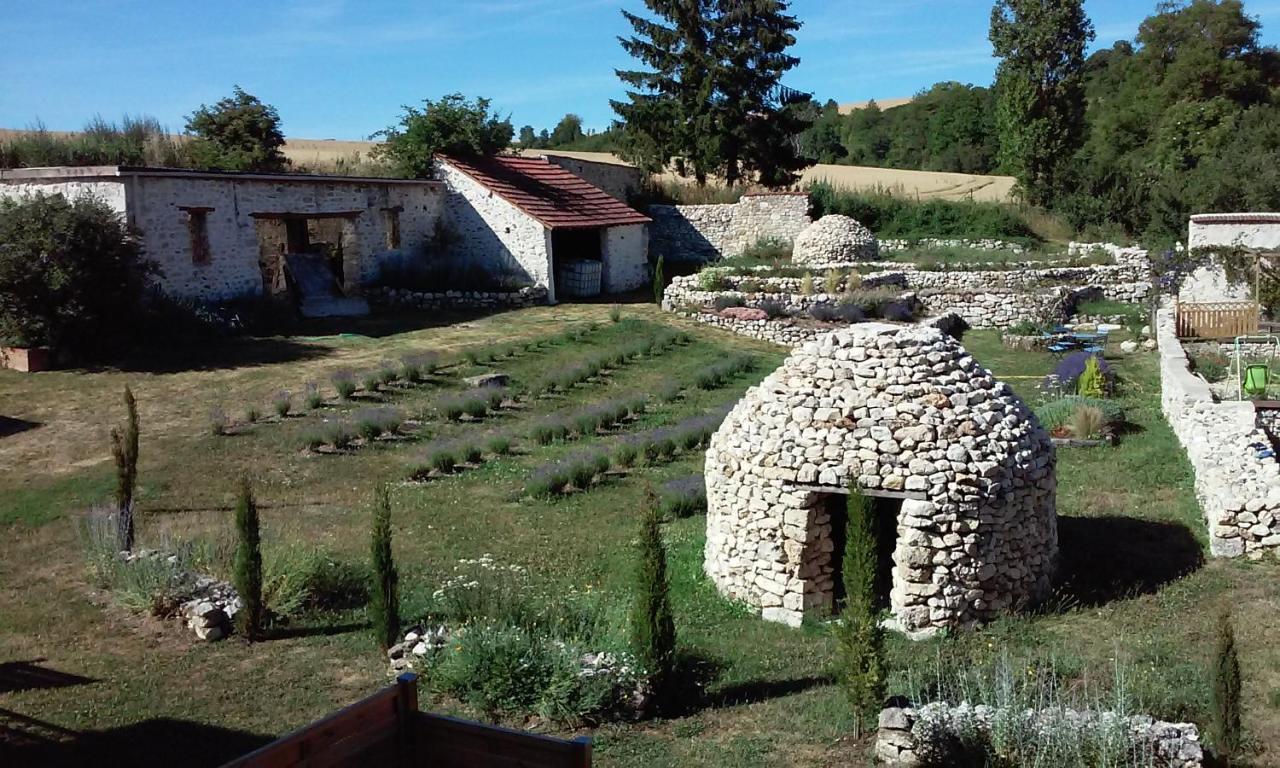 Les Bories En Champagne Villa Montlevon Buitenkant foto