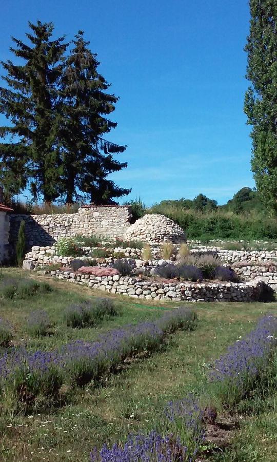 Les Bories En Champagne Villa Montlevon Buitenkant foto